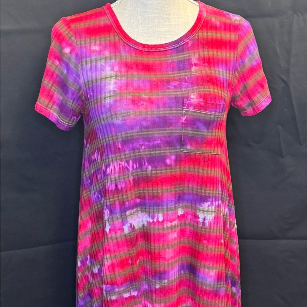 LuLaRoe Short Sleeve Tie-Dye Carley Dress One-Of A-Kind Pink/Red and Purple
